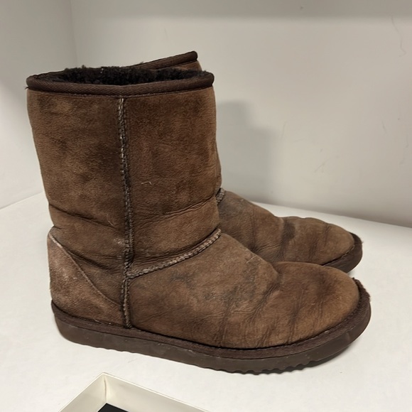 UGG boots short size 9 women’s brown - Picture 3 of 5